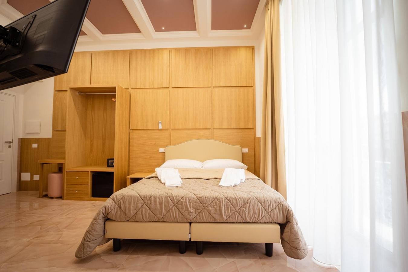 Gasthuis Greros H. Centro By Clapa Group Dislocated Hospitality Napels